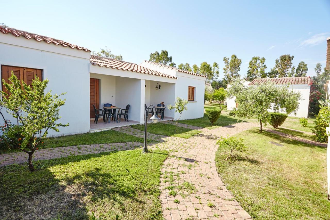 Hotel Cala Mirto Budoni Exterior photo