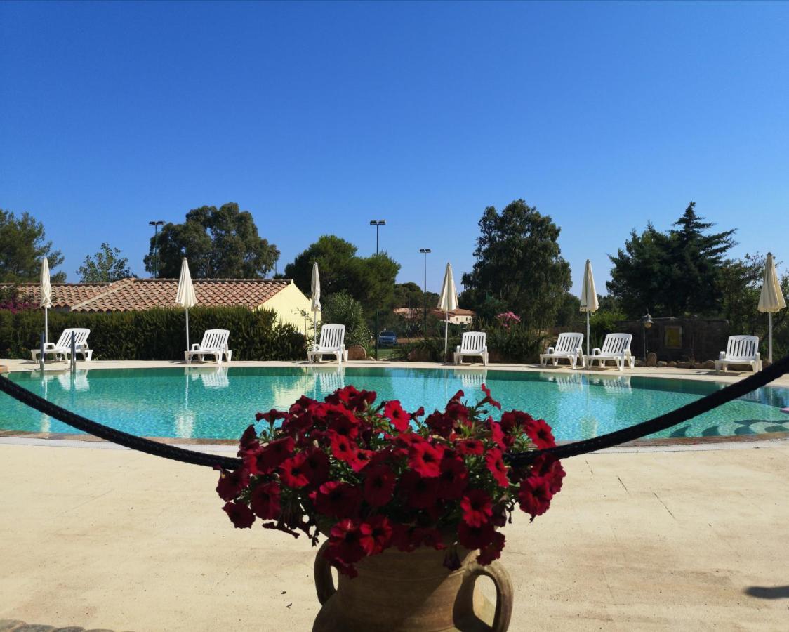 Hotel Cala Mirto Budoni Exterior photo