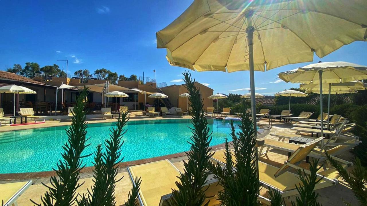 Hotel Cala Mirto Budoni Exterior photo