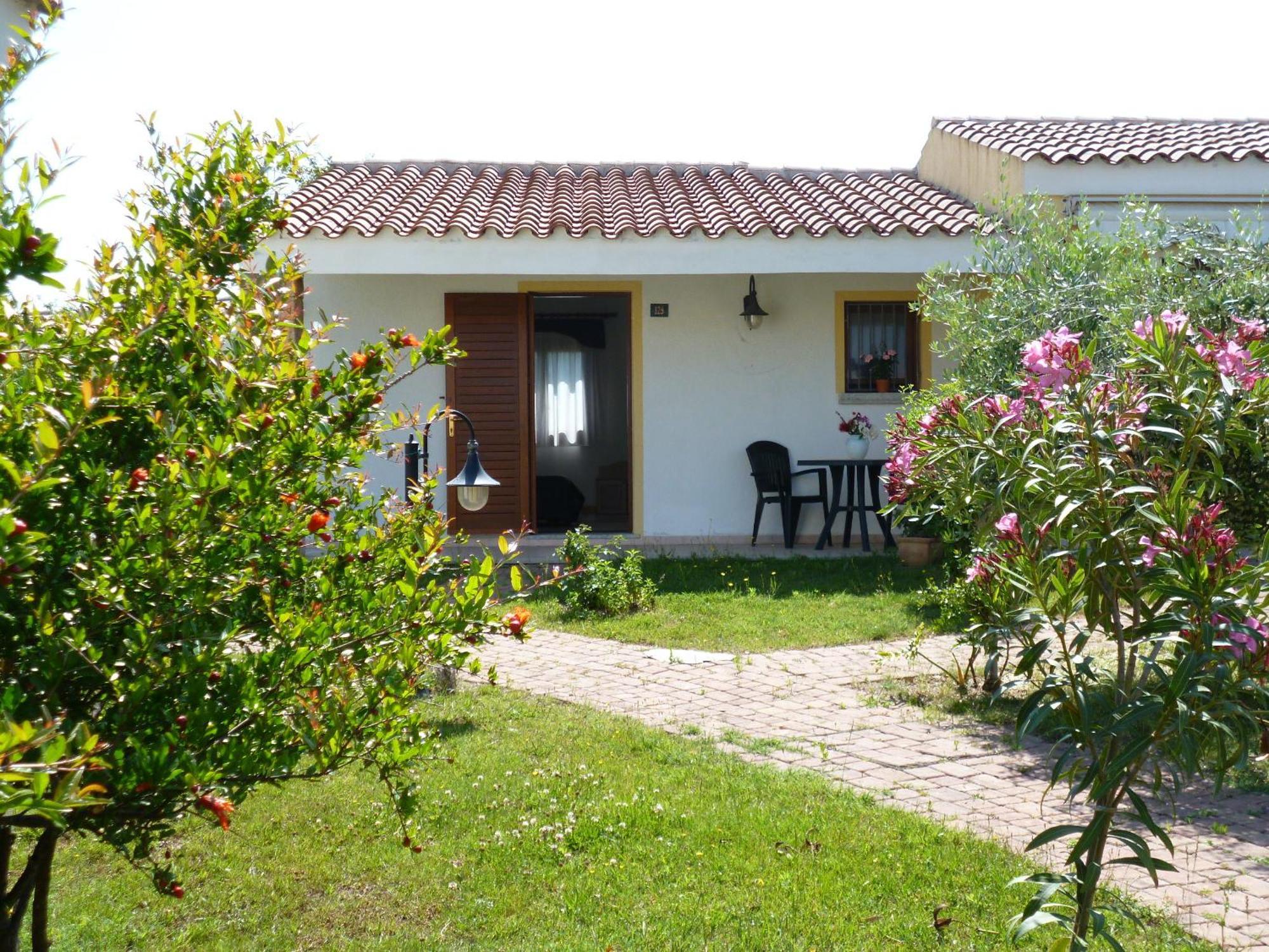 Hotel Cala Mirto Budoni Exterior photo