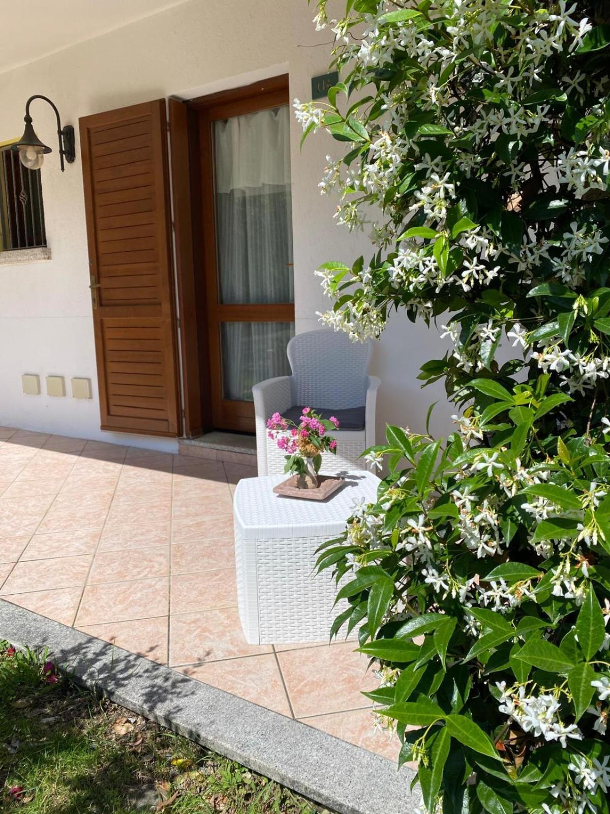 Hotel Cala Mirto Budoni Exterior photo